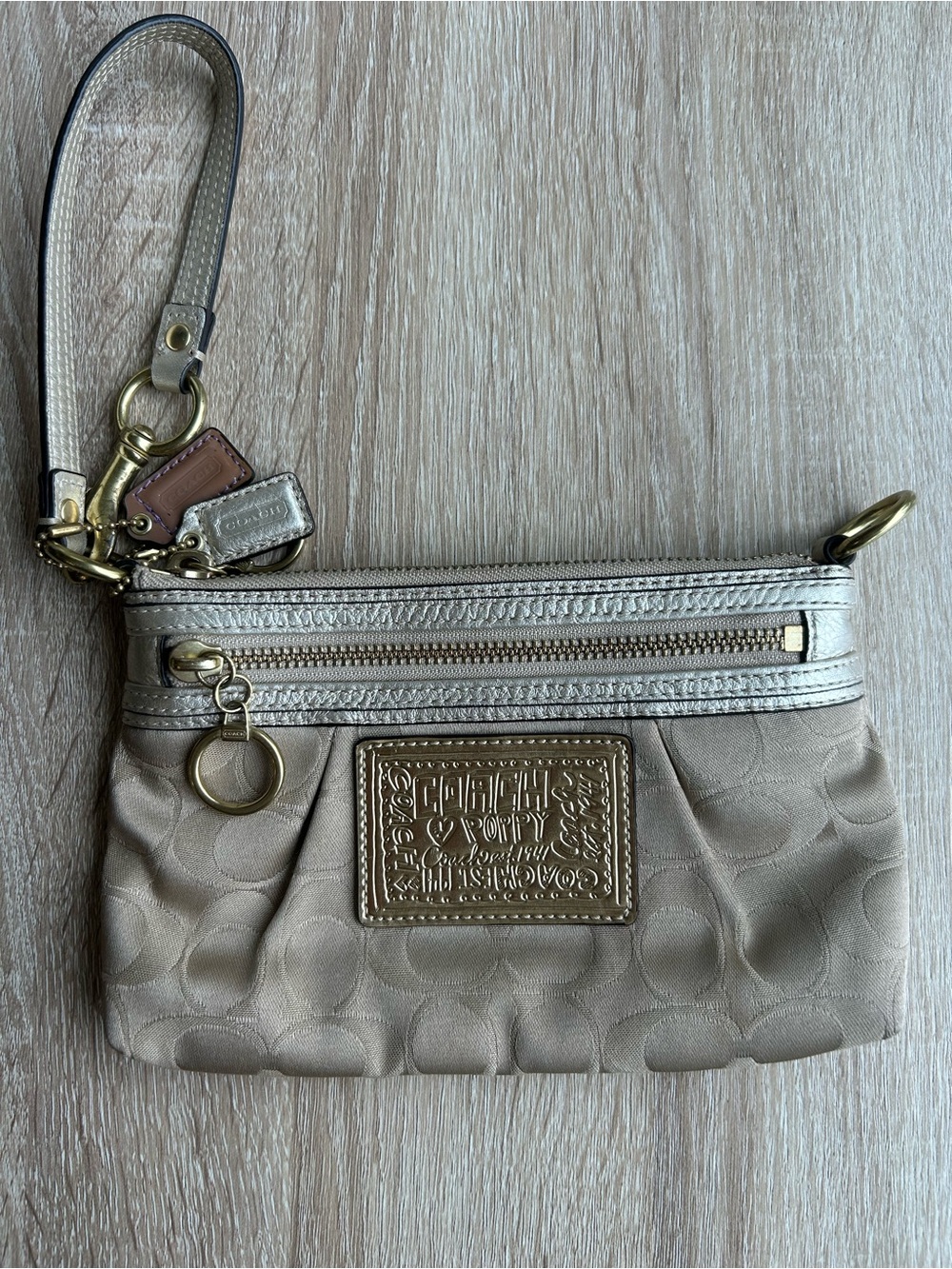 Vintage Coach Poppy Wristlet Wallet Y2K Jacquard Champagne
